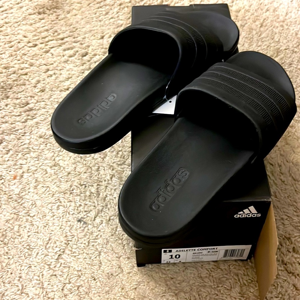 New Adidas Adilette Comfort Slides womens 10